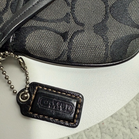 Small Coach Black and Gray Signature Clutch - Picture 3 of 3